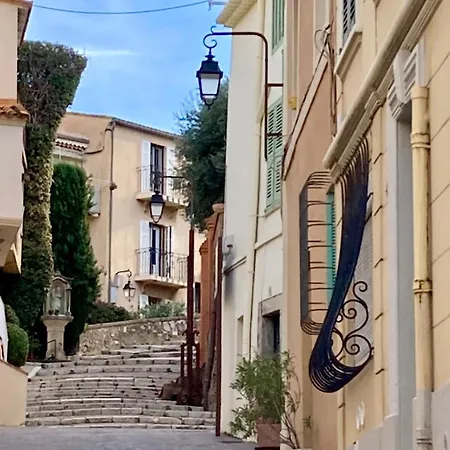 Apartment Le Refuge Du Suquet, Quartier Authentique De Cannes, Vue *